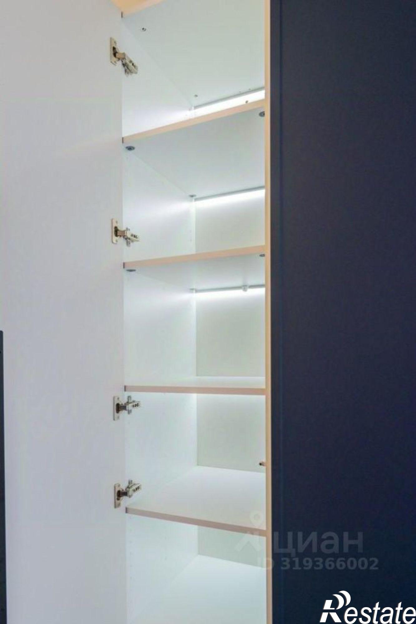 Купить квартиру за 9 890 000 рублей на Воронеж, Средне-Московская улица, 7