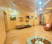 3-комн, 110кв м, этаж 4/4 улица Таранченко, 18