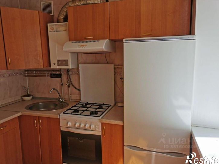 2-комн квартира улица Домостроителей, 7