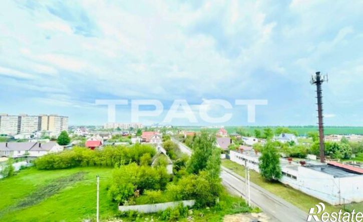 3-комн квартира село Новая Усмань, Полевая улица, 41
