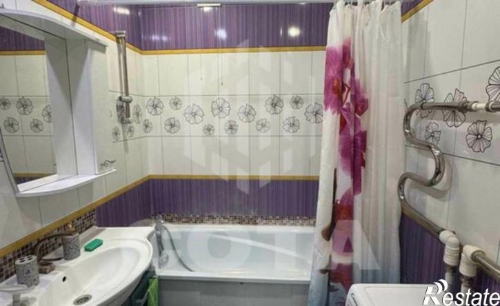 3-комн квартира ул 70 лет Победы, 2,  д. 2