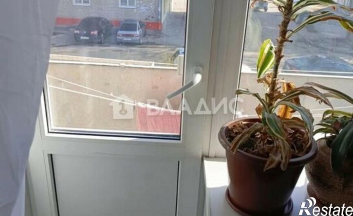 4-комн квартира Семилуки, улица Чапаева, 58