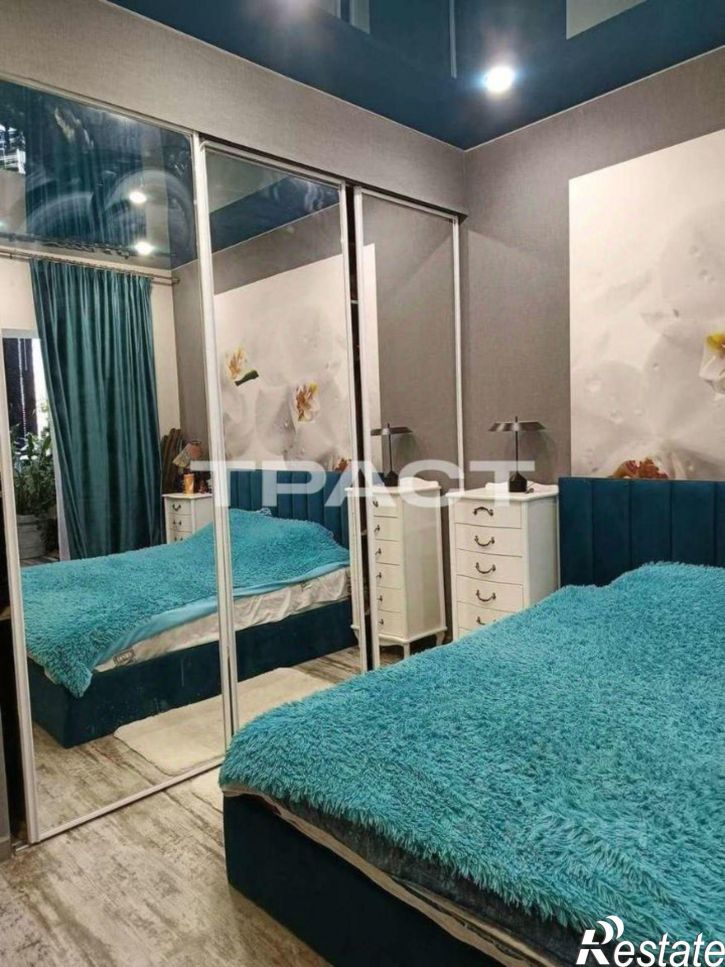 3-комн квартира ул Надежды, 4,  д. 4