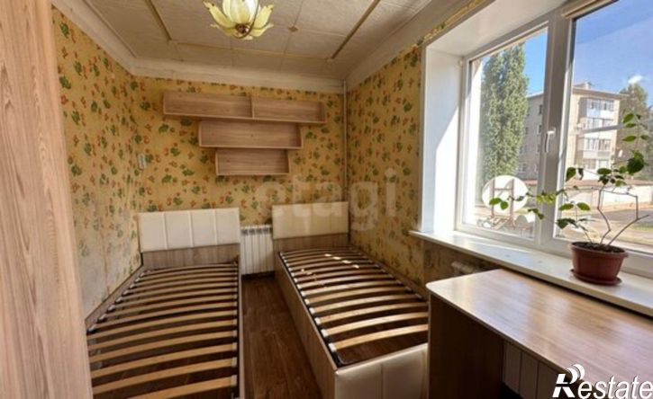 4-комн квартира ул Дзержинского, 15,  д. 15