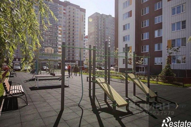 4-комн квартира в новом доме б-р 70 лет Победы, 5,  д. 5