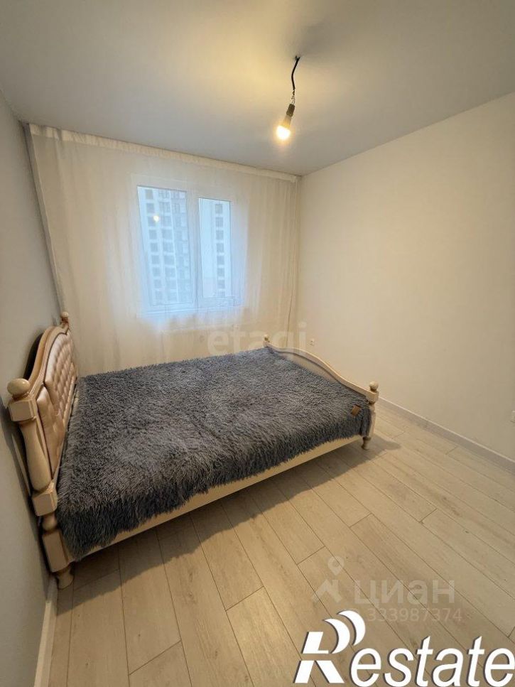 1-комн квартира бульвар Художников, 5,  д. 5