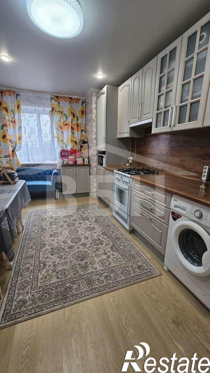 3-комн квартира Ясная, 2